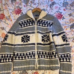 GAP Navy and Cream Knit Cardigan